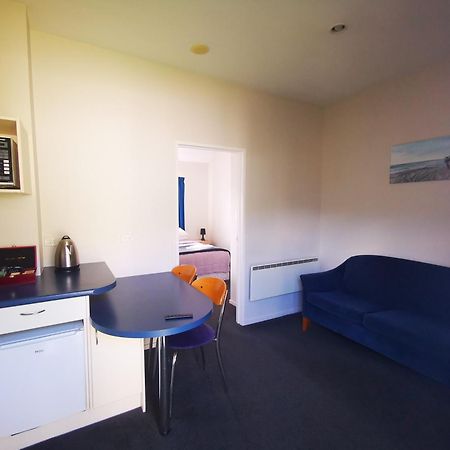 Airport Birches Motel Christchurch Room photo